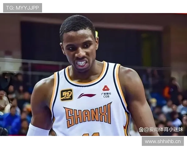 [CBA]迪亚洛抢断成功 持球快速反击双手灌筐.